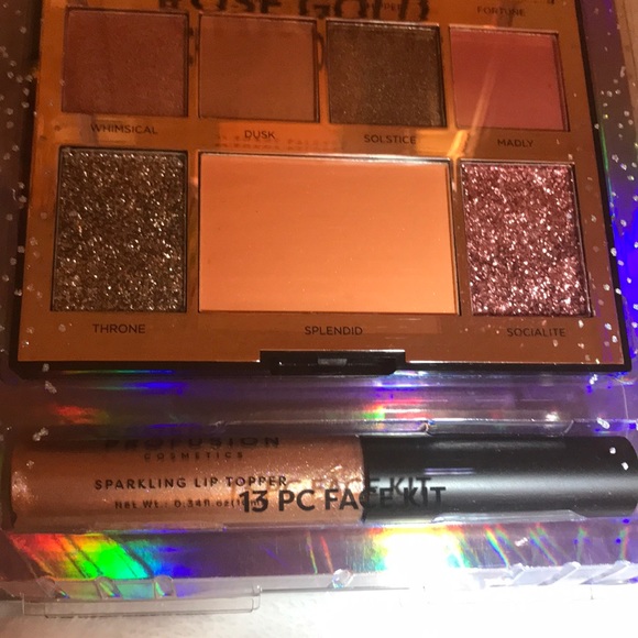 13 Pc Face Kit - Picture 3 of 6